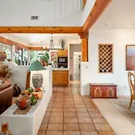 Tropiz Del Norte - Historic Red Rock Estate Withpool