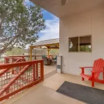 West Sedona Retreat Deck And Mountain Views