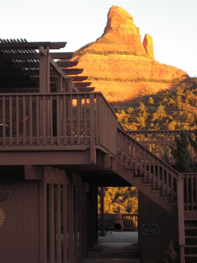 Sedona Views B&B And Luxury Creekside Cabins