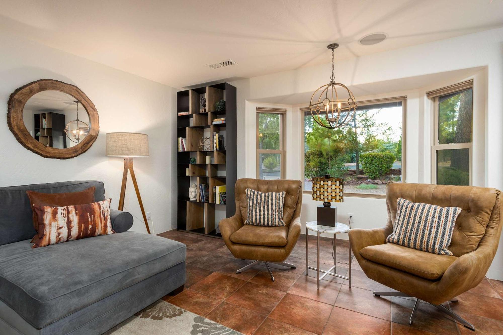 Crimson Canyon - Majestic Nature Southwest Charm Sedona