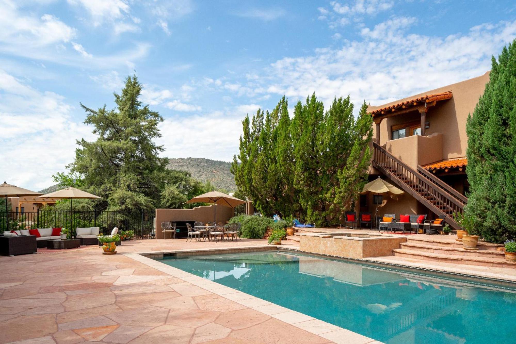 Tropiz Del Norte - Historic Red Rock Estate Withpool Holiday home *