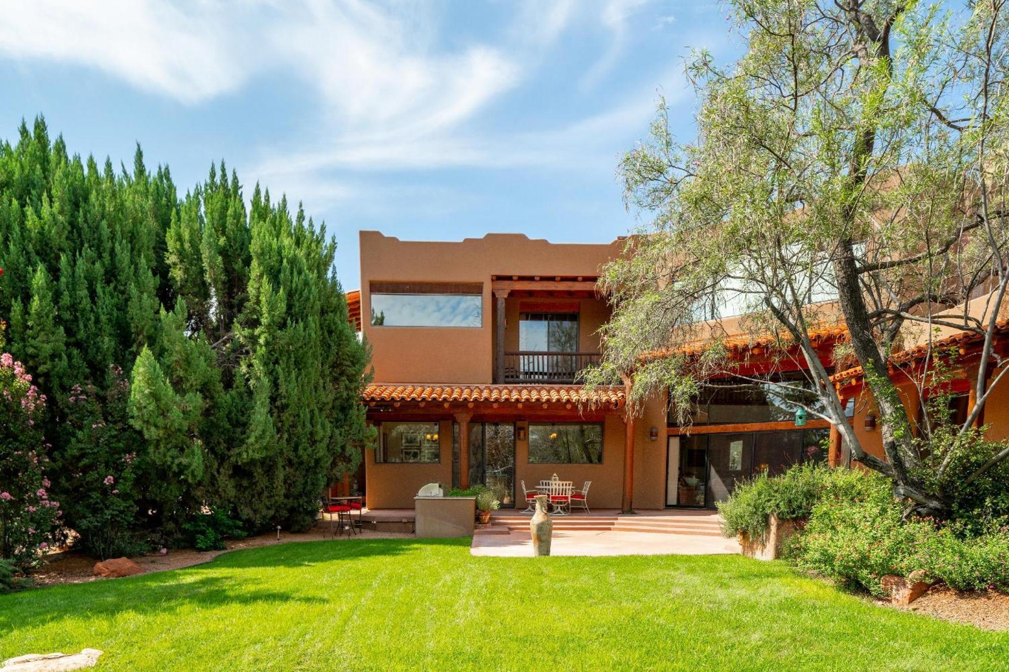Tropiz Del Norte - Historic Red Rock Estate Withpool