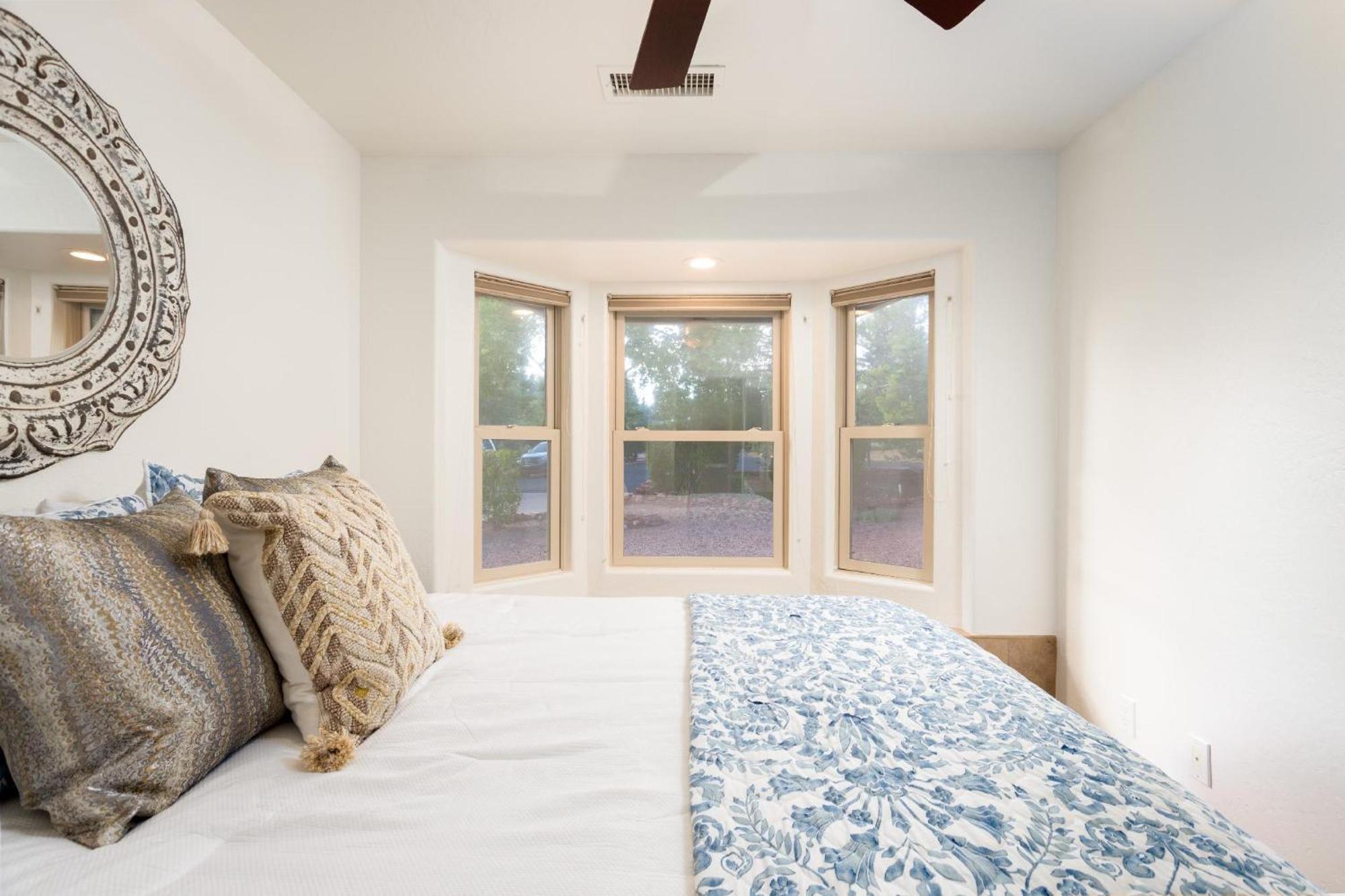 Crimson Canyon - Majestic Nature Southwest Charm Sedona