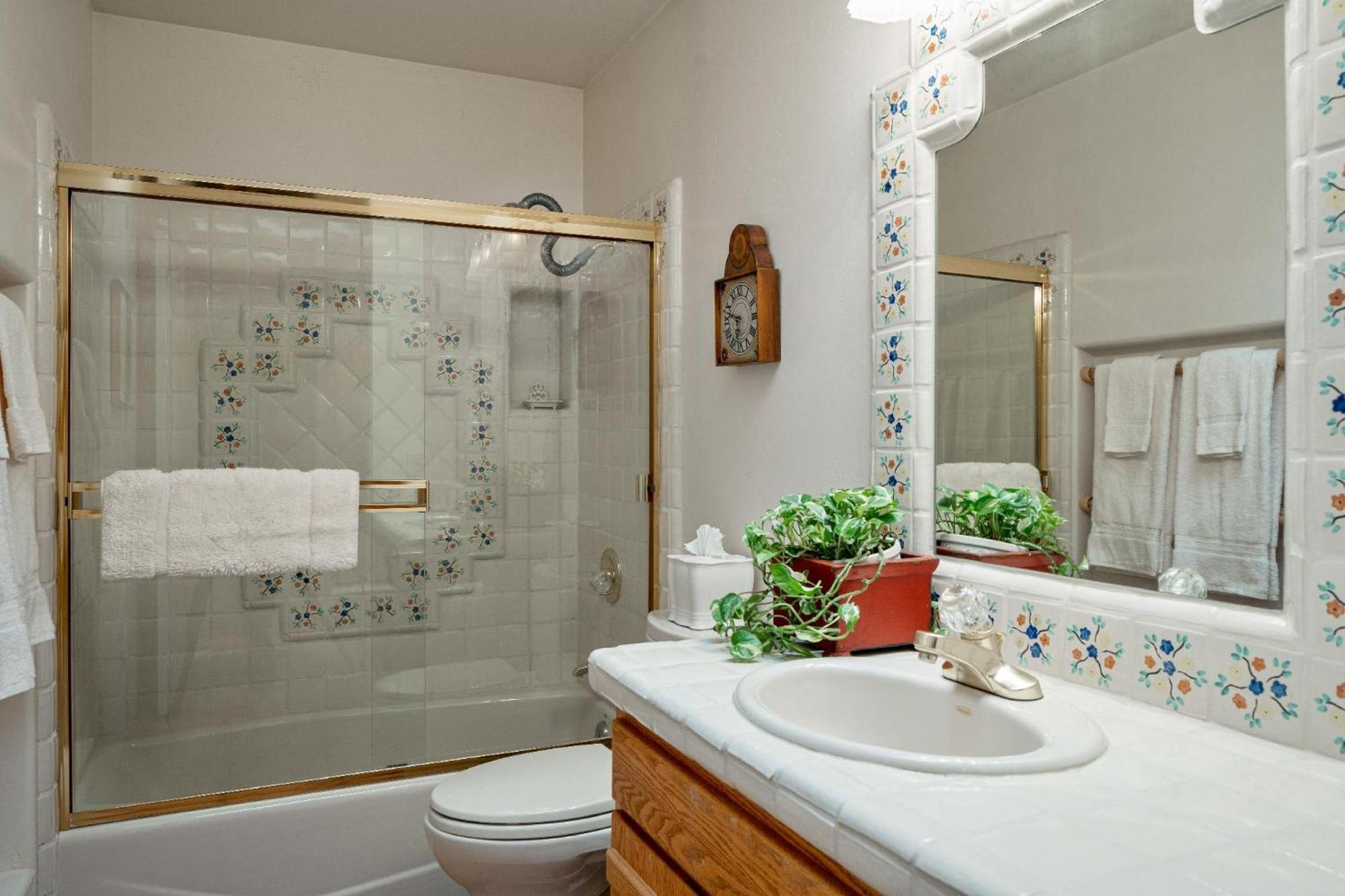 Tropiz Del Norte - Historic Red Rock Estate Withpool Holiday home *