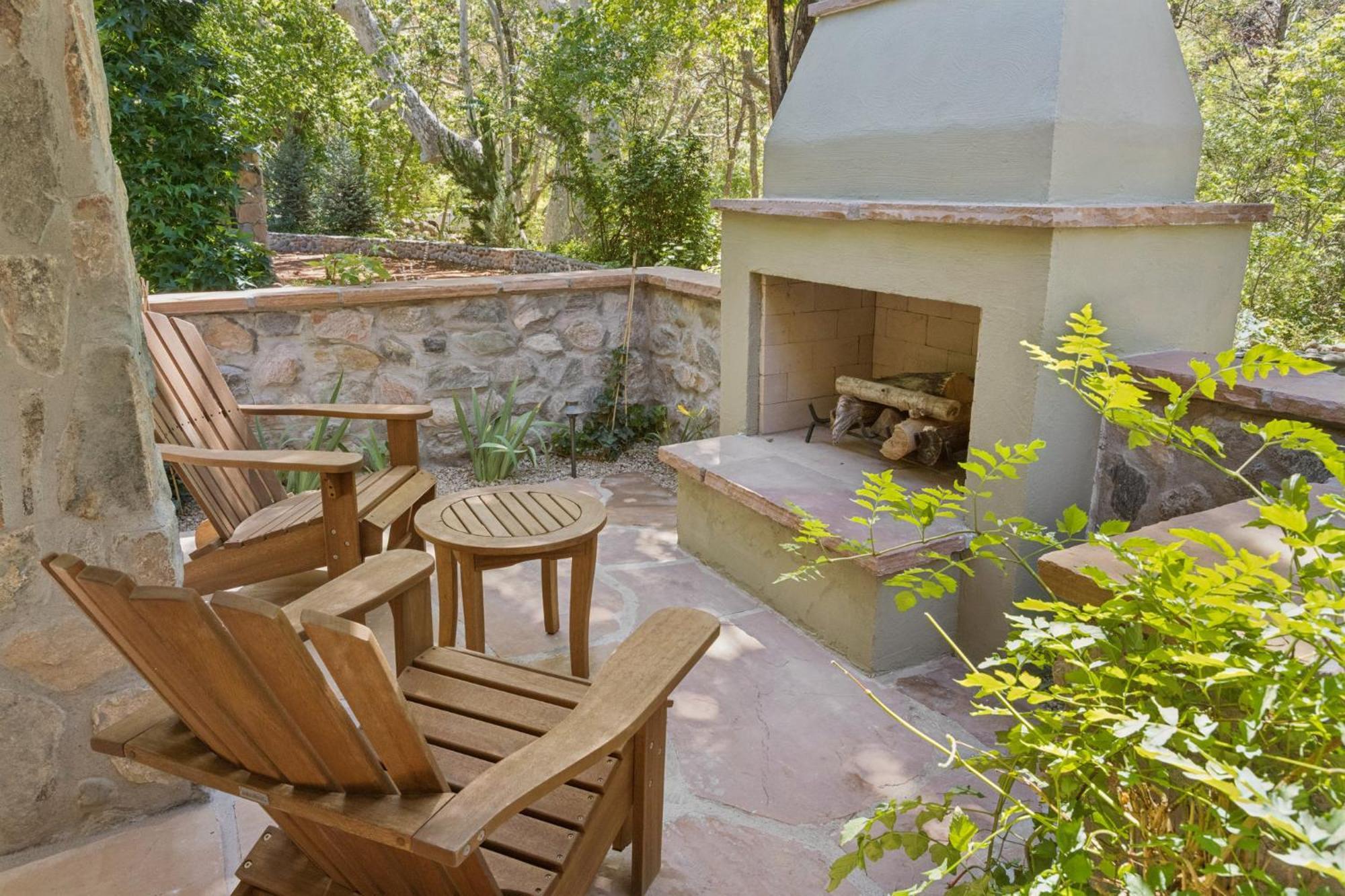 Bed & Breakfast Sedona Views B&B And Luxury Creekside Cabins Sedona