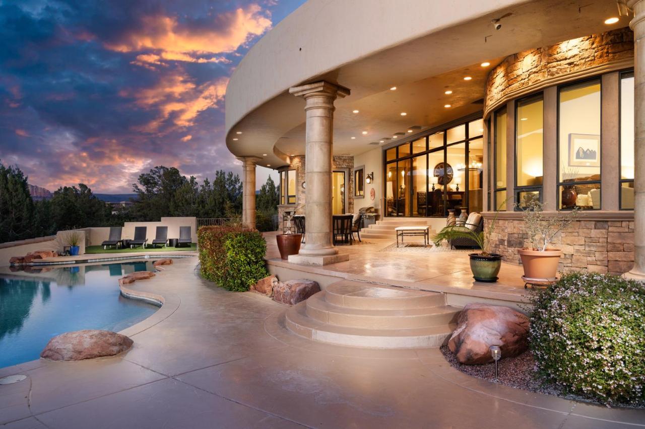 Palatial Paradise With Breathtaking Views Of Red Rock And Stunning Infinity Pool Holiday home Sedona
