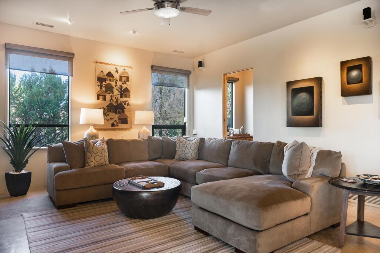Palatial Paradise With Breathtaking Views Of Red Rock And Stunning Infinity Pool Holiday home *