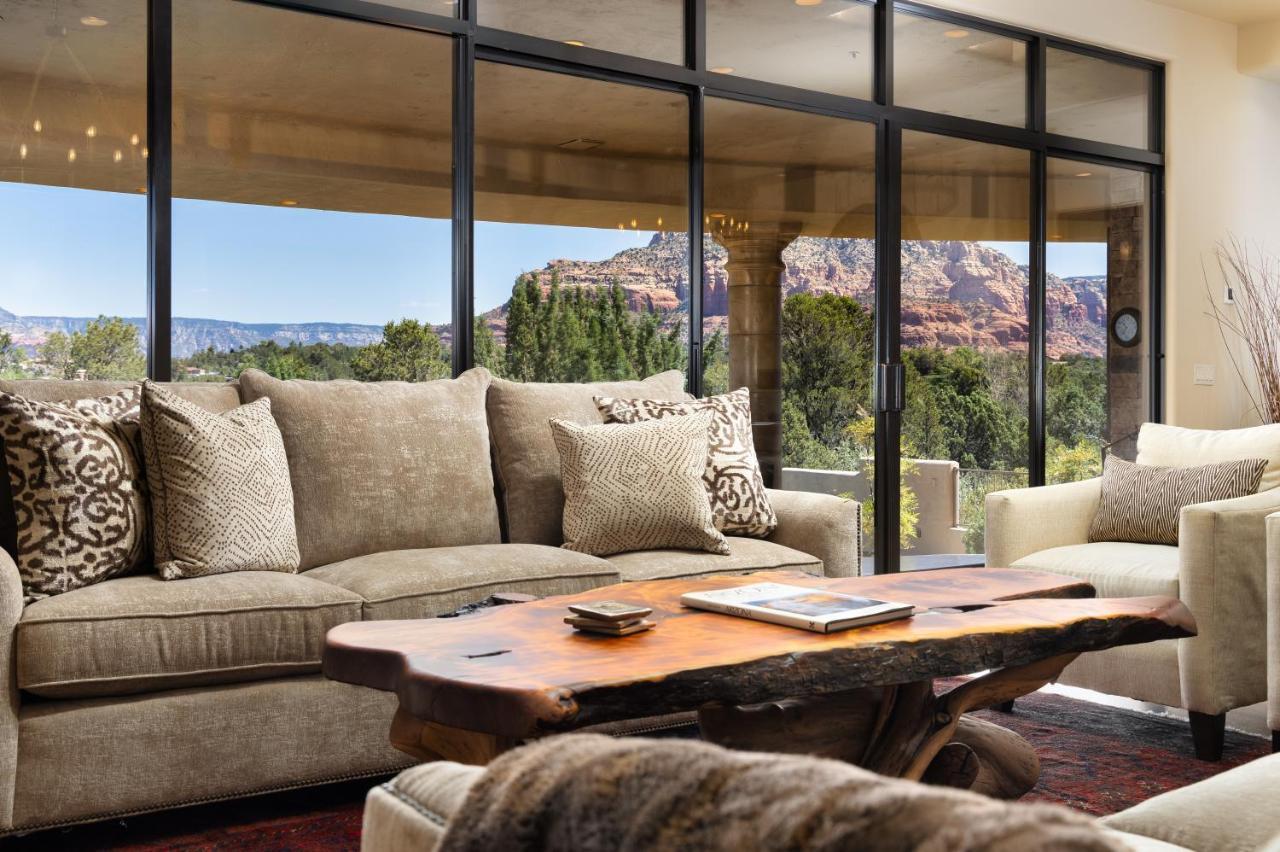 Palatial Paradise With Breathtaking Views Of Red Rock And Stunning Infinity Pool Holiday home *