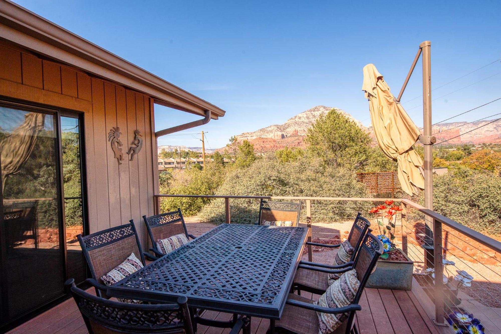 Holiday home Private-red Rock Views -fire Pit-hot Tub-location