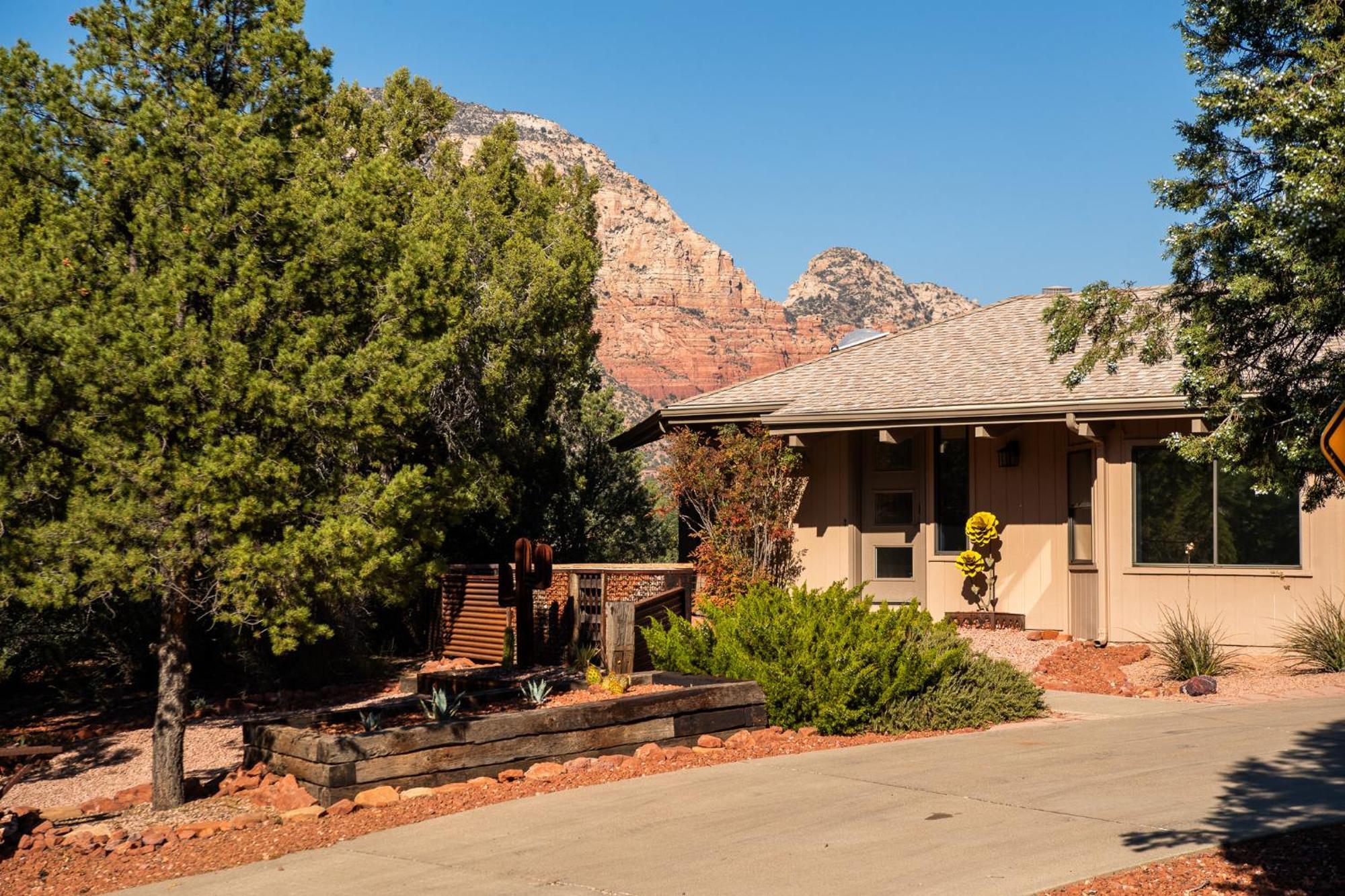 Private-red Rock Views -fire Pit-hot Tub-location